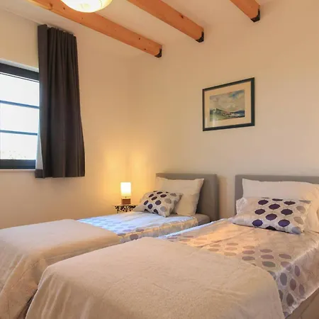 Villa Beautiful Regina With Private Pool Near The Sea By Wiibuk Sisan