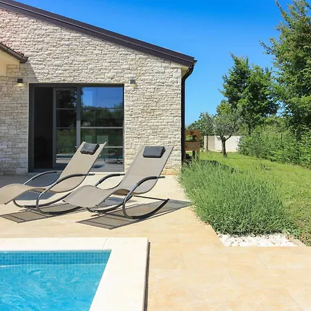 Villa Beautiful Regina With Private Pool Near The Sea By Wiibuk *