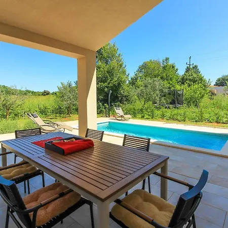 Villa Beautiful Regina With Private Pool Near The Sea By Wiibuk